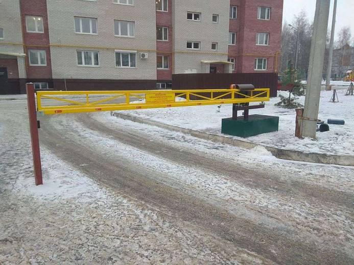 Восстановили порядок во дворе дома Восстановили порядок во дворе дома